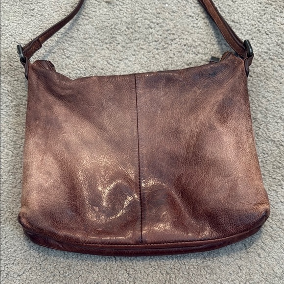 Margot Brown Leather Crossbody Bag with Vintage Charm - Picture 4 of 14